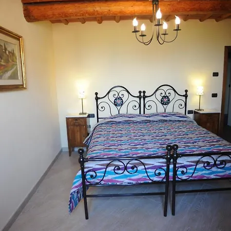 Il Poderaccio ファームステイ *